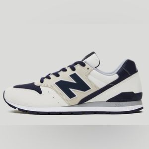 New Balance x Figs Scrubs Shoes, brand new in box size 7.5m/9w